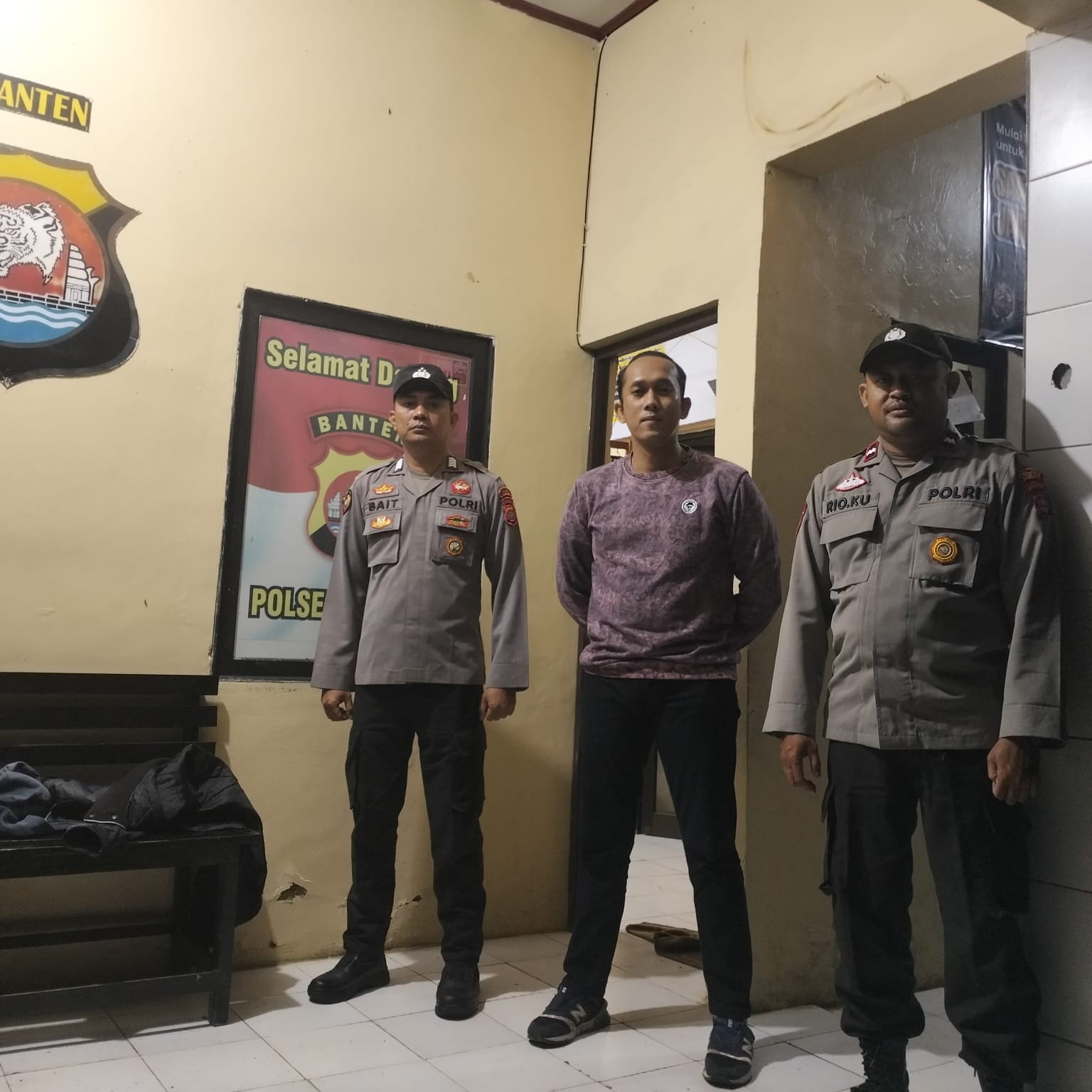 Untuk pastikan Mako aman, Piket Jaga Polsek Cirinten Polres Lebak, Laksanakan kesiap Siagaan mako