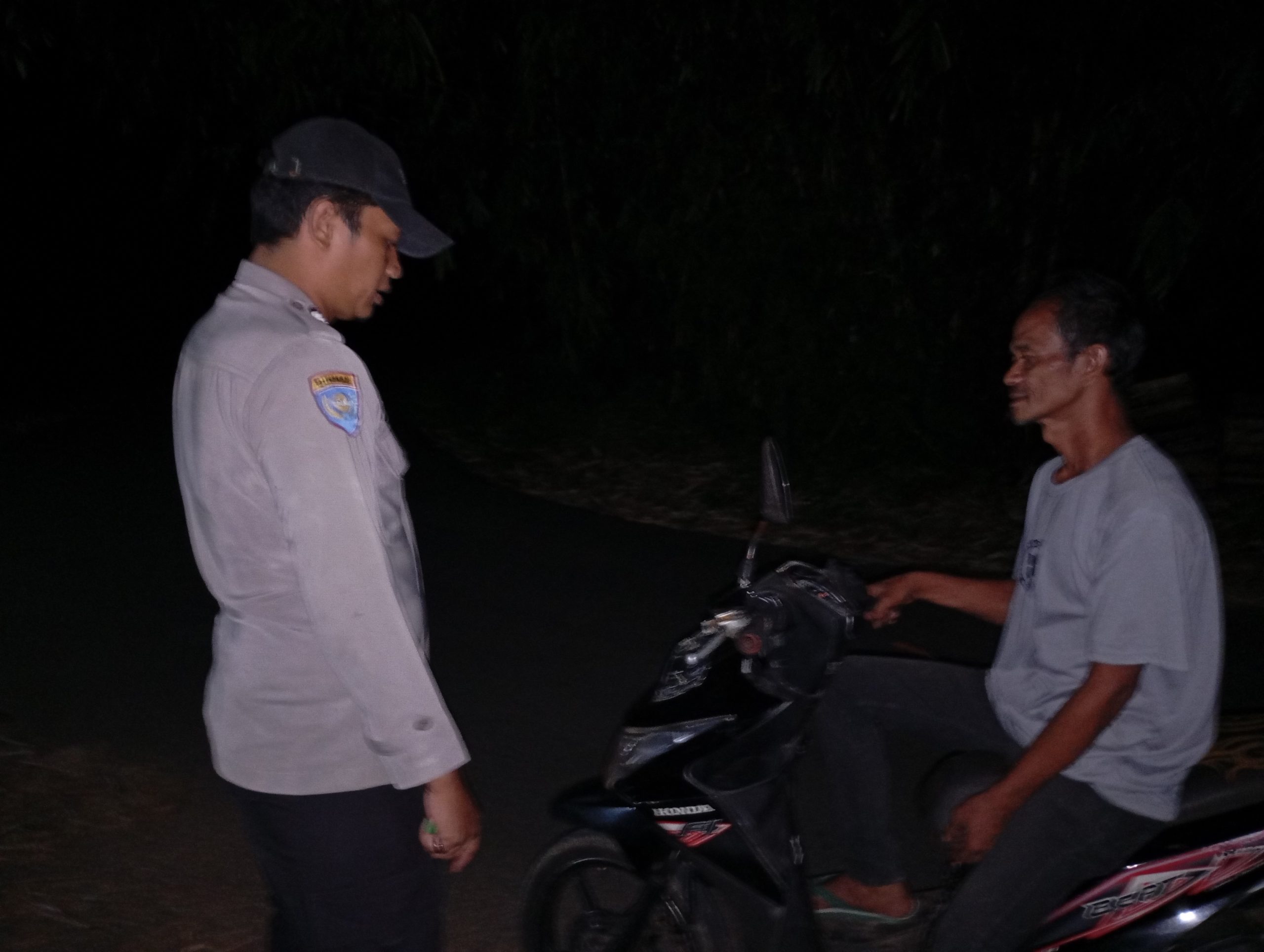 Polsek Cirinten Tingkatkan Patroli Dialogis dan Sambang Kepada Tokoh Agama, Tokoh Masyarakat, Tokoh Pemuda dan Warga Masyarakat dalam Rangka Antisipasi C3, Geng Motor, Narkoba, Miras, Balap Liar, Knalpot Brisik, Tawuran dan Pelanggaran Hukum Lainya di Wilkum Polsek Cirinten